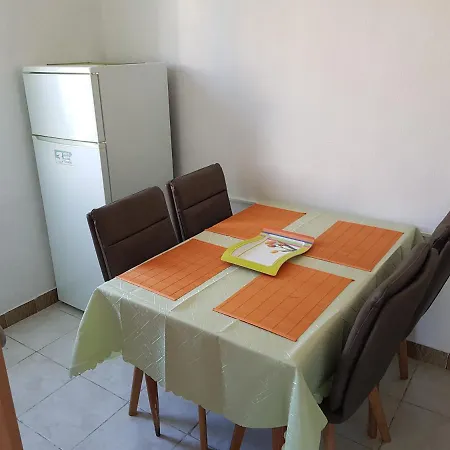 Apartmán Nikol Lopar