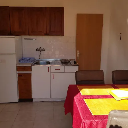 Apartament Nikol Lopar